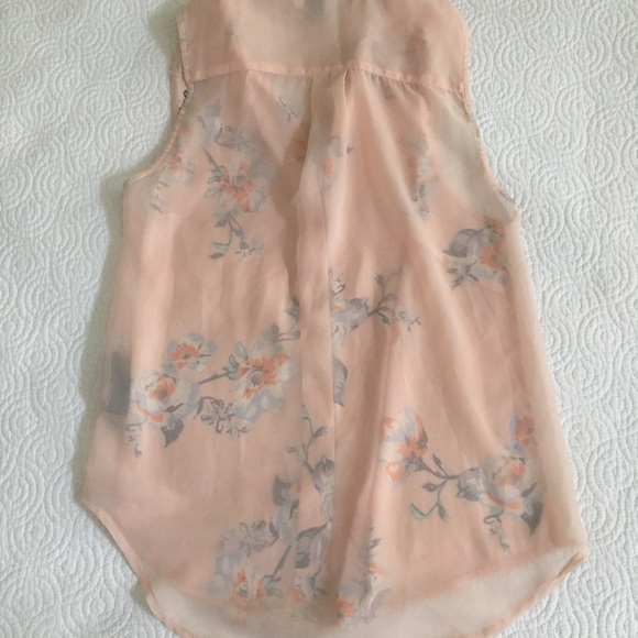 Floral sleeveless blouse - Picture 3 of 3